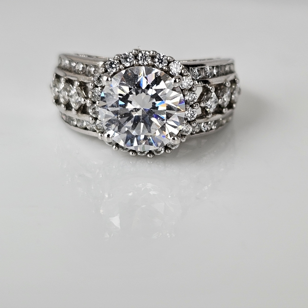 Victoria Wieck Absolute Diamond Simulant Ring Sterling Silver Size 7!